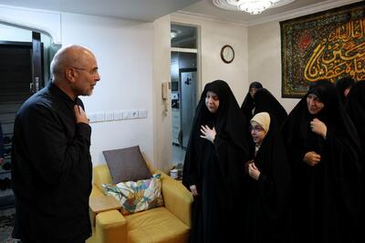 تصاویر: دیدار قالیباف با دو دختر و برادر سپهبد شهید باقری