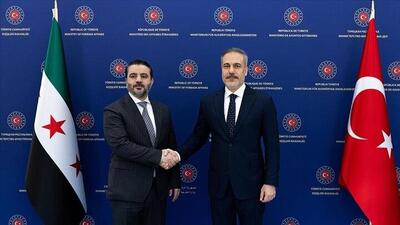 رایزنی فیدان با الشیبانی درباره حملات اسرائیل
