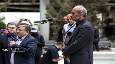 در حال آماده‌سازی مصوباتی برای بازسازی ساختمان شیشه‌ای هستیم