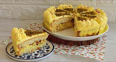 طرز تهیه کیک بستنی زعفرانی