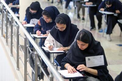 وزیر علوم: سوالات در امنیت کامل به دست داوطلبان کنکور رسیده است