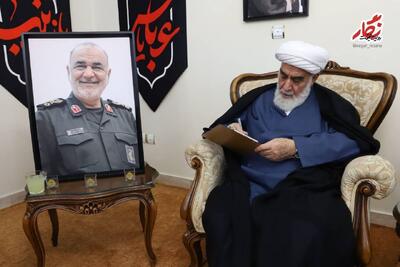 عکس | ابلاغ سلام و دعای رهبر انقلاب به خانواده شهید سلامی