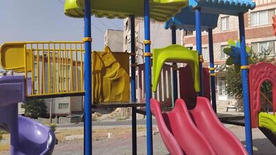 وسایل بازی شکسته سهم کودکان ایلامی شد + تصاویر