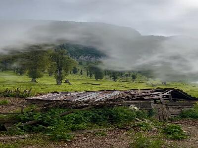لحظۀ دیدنی هجوم مِه به ییلاقات گیلان
