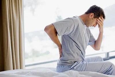 دلیل شدید شدن کمردرد در ساعات اولیه صبح