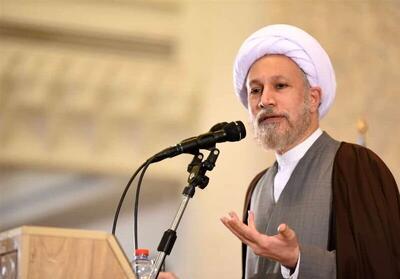 امام جمعه رشت: عده ای در داخل به دنبال حل مشکلات به دست این جنایتکاران هستند/ امام جمعه یزد: دروغ حقوق بشر آمریکایی در جنگ تحمیلی ۱۲روزه ثابت شد