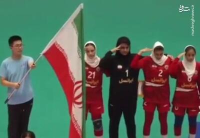 فیلم/ سلام نظامی دختران هندبالیست ایران