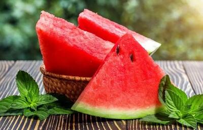 چرا هرگز نباید با شکم خالی هندوانه خورد؟