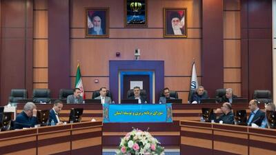 استاندار مرکزی: مجتمع‌های اداری، ساختار دولتی را بهینه می‌سازند