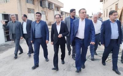 بازدید مقامات استانی از کارخانه تعطیل صنایع مخابراتی ایران (ITI) در شیراز