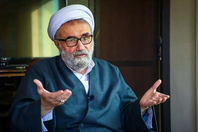 انتقاد صریح مسیح مهاجری از حضور کاظم صدیقی در نماز جمعه | اقتصاد24