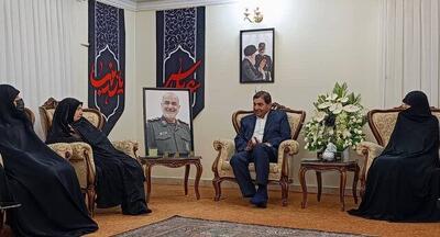 دستیار رهبر انقلاب به دیدار خانواده شهید سپهبد سلامی رفت