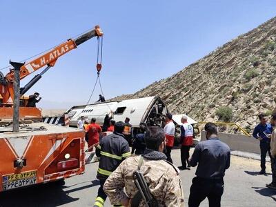 جزییات واژگونی اتوبوس در محور حور فیروزآباد به کوار