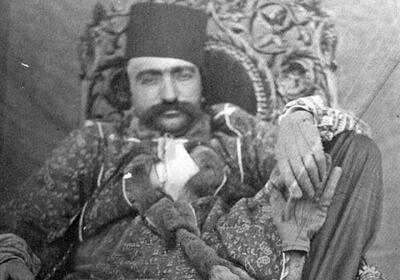 خاطرات ناصرالدین‌شاه: سیاچی تنها ماند در سنگ‌چین، بقیه گرمکی که من خورده بودم بخورد