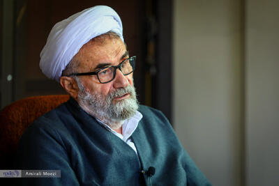 مسیح مهاحری: سپردن تریبون نمازجمعه به کسی که افکارعمومی خواهان کنارگذاشتن اوست، لجبازی با مردم است