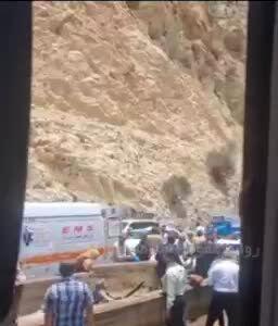ببینید | واژگونی مرگبار اتوبوس در فارس با ۱۵ کشته