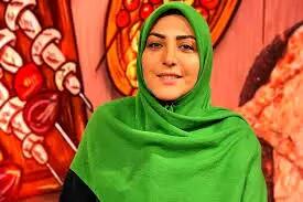 کنایه خانم  مجری به ماجرای فروش بنزین مخلوط با آب به خودروی پزشکیان