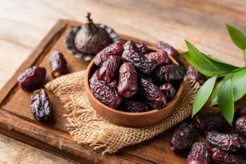 خرما برای زنان چه خاصیتی دارد ؟ - سبک ایده آل
