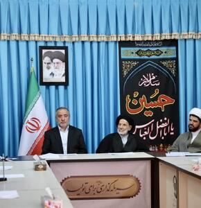 زندگی با آیه ها تنها نسخه رهایی بشریت از ظلم و ستم مستکبران عالم است