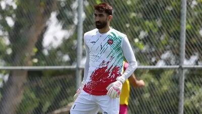 عذرخواهی غافلگیرکننده بیرانوند از پرسپولیس: دروازه‌بان تراکتور از اتفاقات فصل گذشته پشیمان شد