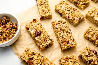 طرز تهیه گرانولا خانگی با جو دوسر و مغزیجات