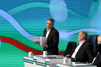 محمد فاضلی: بابت پرتاب میکروفون در مناظره معذرت می‌خواهم