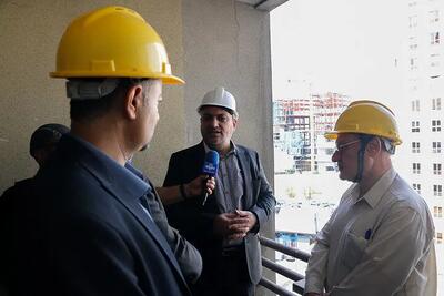 آغاز مقاوم‌سازی در مجتمع اساتید سرو؛ تجهیز کارگاه و شروع عملیات اجرایی