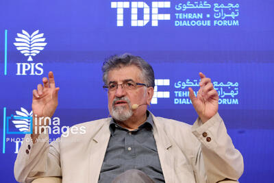 هادیان: می‌توان وارد مذاکرات شد اما توافق باید مرحله‌ای و گام به گام باشد