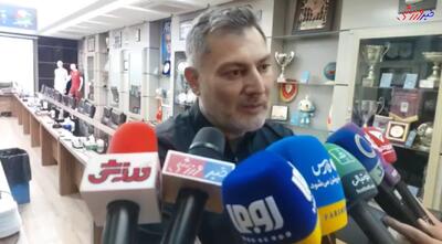 داخل تیم استقلال درست نمی‌شود چون بیرون زمینش درست نیست؛ هروقت چند صدایی بیرون زمین رفع شد، داخل زمی