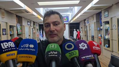 طباطبایی: سیدحسین حسینی گفته بود فصل بعد از استقلال جدا می‌شوم