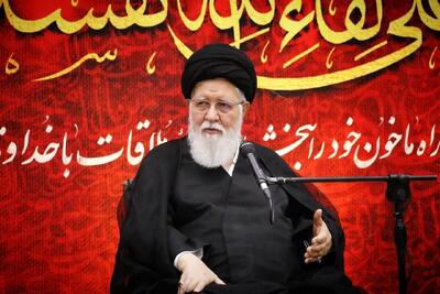 تعامل توأم با رفاقت رمز پیروزی در جبهه فرهنگی است
