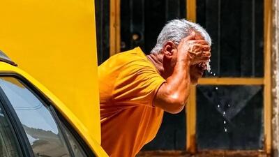 هشدار فرابنفش در تهران/ فردا دوشنبه ۳۰ تیر تعطیل می شود؟