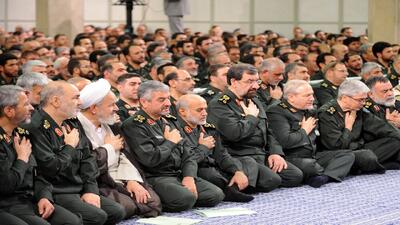 چه مقدار با اطلاع دیپلمات‌ها و نظامی‌ها را نقد می‌کنیم؟