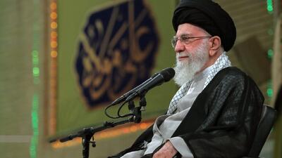 روایت جبلی از آیه‌ای که رهبر انقلاب در صبح روز حمله رژیم صهیونیستی از رادیو شنیدند + فیلم