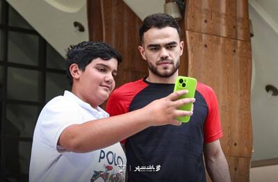 از اوستون اورونوف چه خبر؟