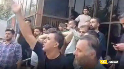 تجمع کامیون داران در اعتراض به توقیف دو ساله کامیون‌های وارداتی