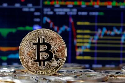 بیت‌کوین، شاهنشاه بلاک‌چین، زیر سایه سلطه آلت‌کوین‌ها؛ آپدیت تحلیل تکنیکال بیت کوین / 30 تیر 1404