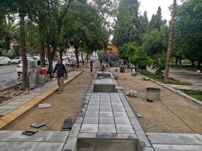 پیشرفت ۹۵ درصدی عملیات پیاده‌روسازی و مناسب‌سازی خیابان حافظ
