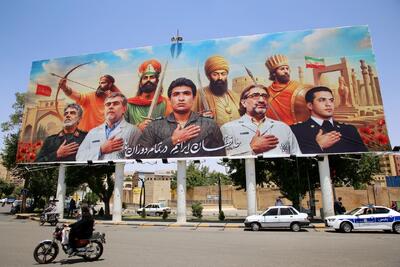 دیوارنگاره میدان امام حسین(ع) شیراز از «حافظان ایران در تمام دوران‌ها» می‌گوید