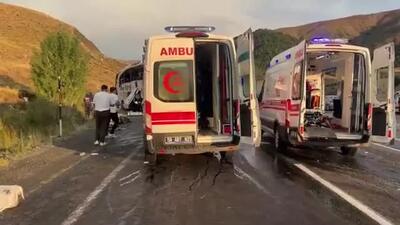 اولین تصاویر از تصادف مرگبار اتوبوس در شرق ترکیه