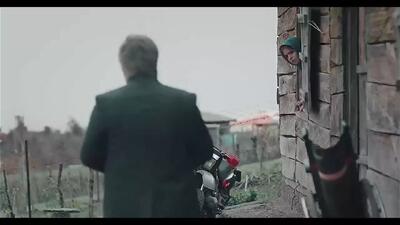 فیلم آبی روشن – درام ایرانی با بازی سارا حاتمی