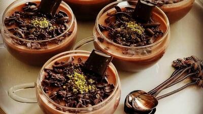 روش تهیه دسر شکلاتی فوری و خوشمزه+فیلم