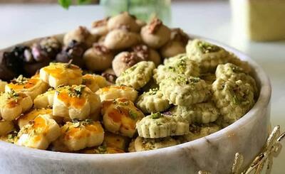 دستور تهیه 14 شیرینی عید خانگی بدون فر و حتی همزن !