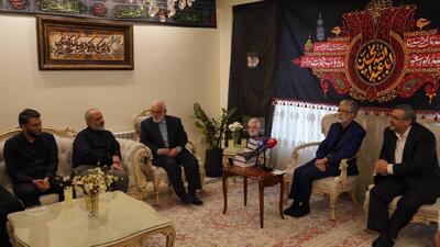 حداد عادل با خانواده دانشمند شهید محمد مهدی طهرانچی دیدار کرد
