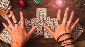 جادو جنبل با اشک شتر سفید و قلب مار کبری!