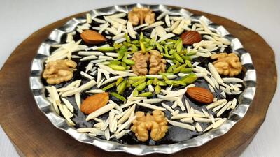 طرز تهیه حلوا عمانی سنتی ، دارای طعم خاص و کشسانی بالا فوق العاده خوشمزه با ماندگاری زیاد !