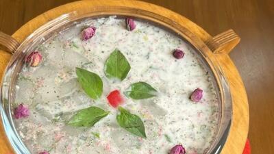 آب دوغ خیار خنک و تابستونی یه غذای ساده و خوشمزه برای روزای گرم!