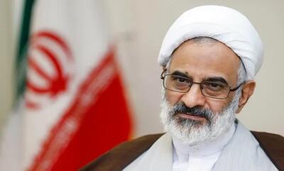 نماینده ولی‌فقیه در سپاه: دشمن تلاش می‌کند، عوامل اقتدار جمهوری اسلامی را از بین ببرد