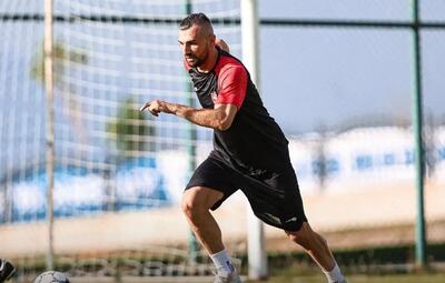 سردار و لباس پرسپولیس بعد از مصاحبه جنجالی