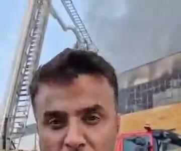تصاویری از تلاش آتش‌نشانان برای مهار حریق انبار مجتمع تجاری ونوس منطقه آزاد انزلی
